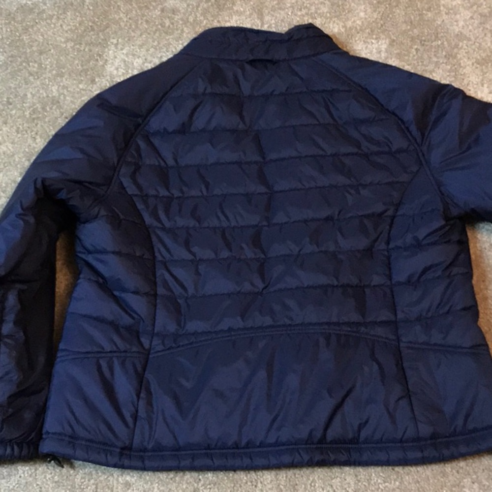 L.L. Bean Navy Blue Quilted Puffer Jacket - Picture 6 of 6